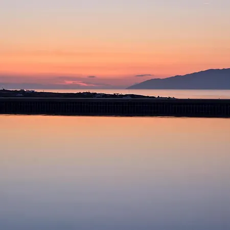 Luxurious Pactia Amazing Pool Isterni (Paros)
