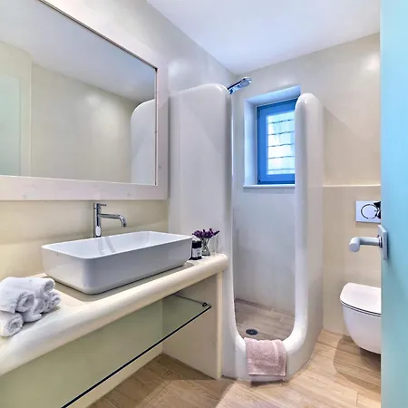 Luxurious Pactia Amazing Pool Willa