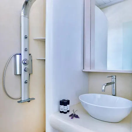 Willa Luxurious Pactia Amazing Pool Isterni (Paros)