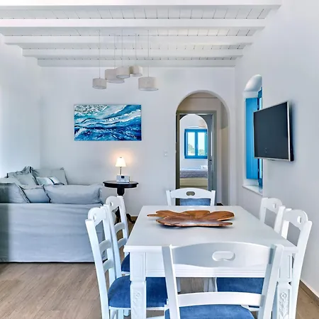 Luxurious Pactia Amazing Pool