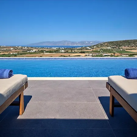 Willa Luxurious Pactia Amazing Pool Isterni (Paros)